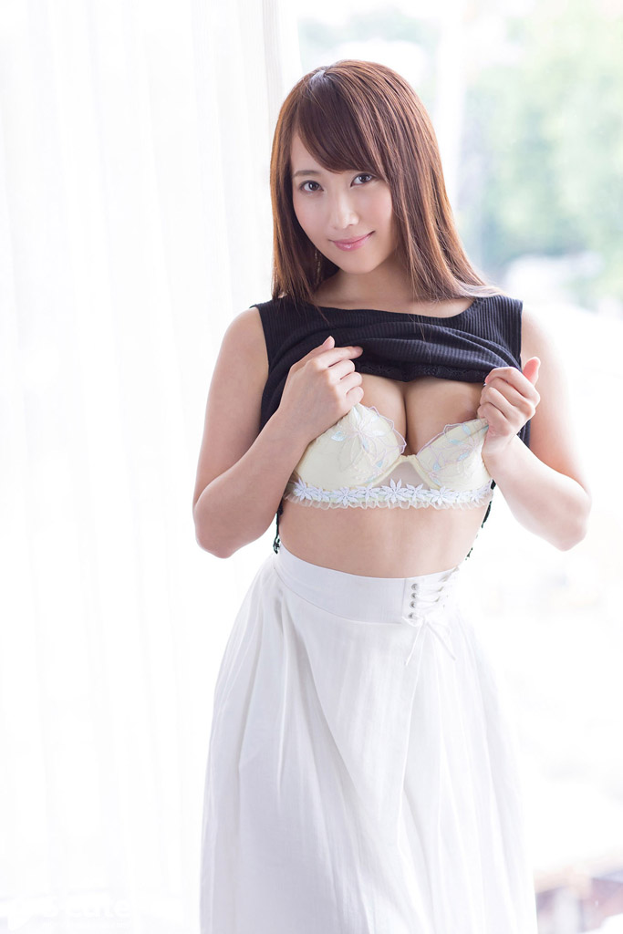 S-Cute 480 Mao # 1 friendly smile and horny body
